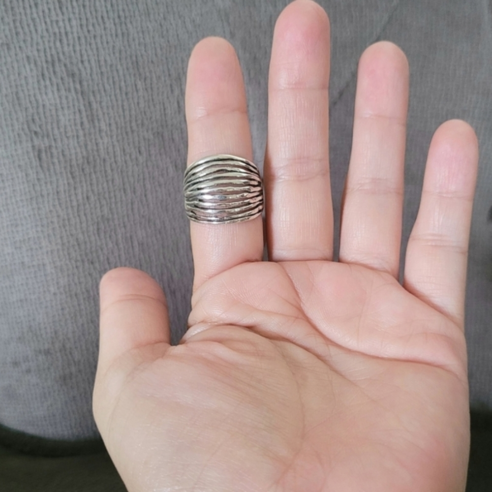 Noa Zuman Sterling Silver🤍 Convexed Bands Ring💍 - Picture 5 of 16